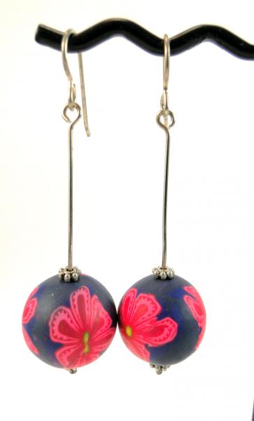 Flower Power Dangly Earrings picture