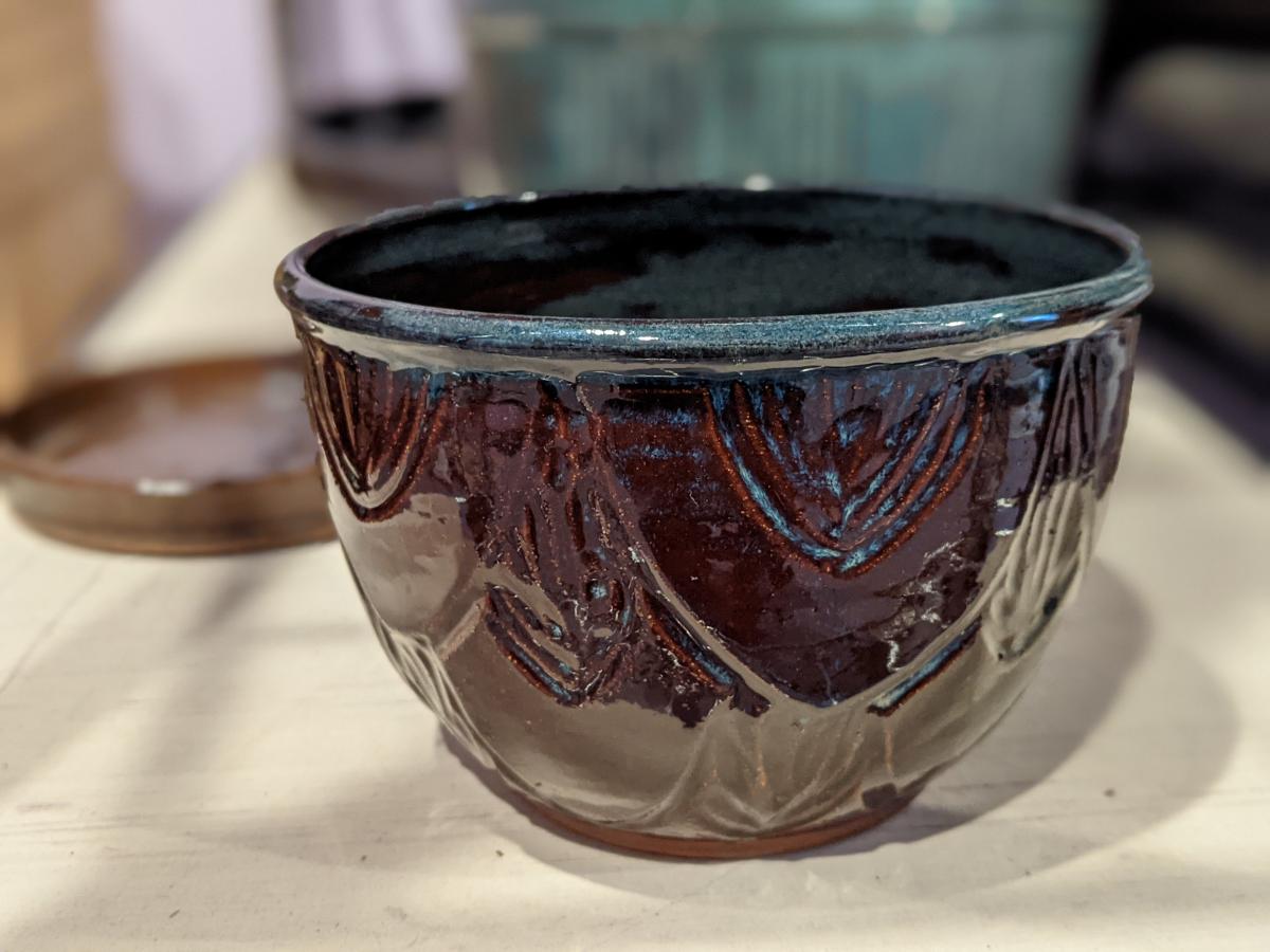 Blue/dark brown rice bowl picture