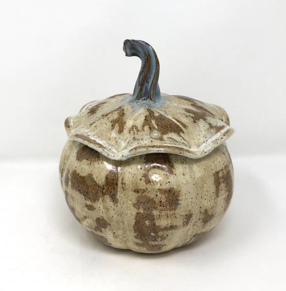 Rustic Lidded Pumpkin