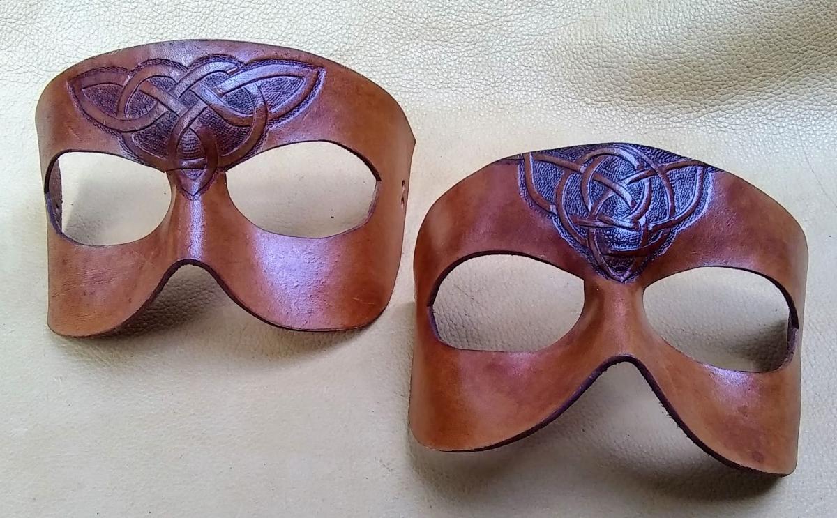 trend Klassificer pizza Celtic Knot Masks - Eventeny