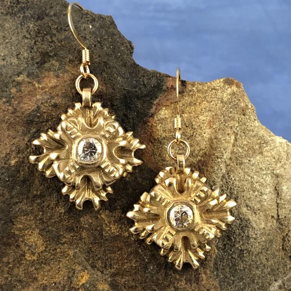 Historical inspired bronze earrings with focal stone