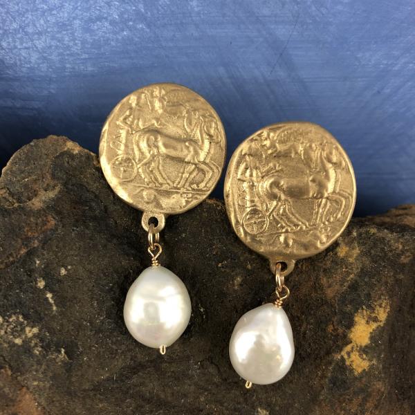 Etruscans Disc with Pearl Drops