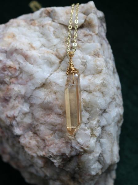 Amber Stone Minimalistic Necklace