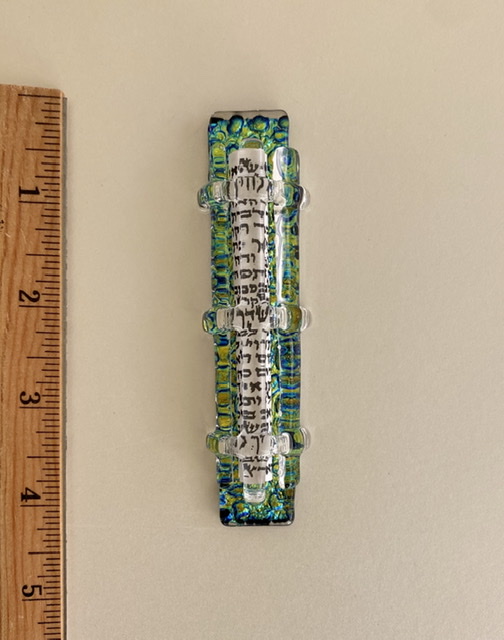 &ldquo;Windows&ldquo; mezuzah