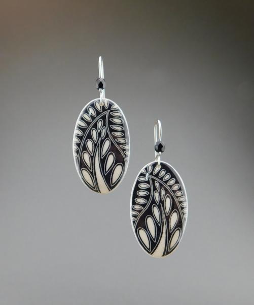 Goose Egg Shell Earrings- Black Paisley