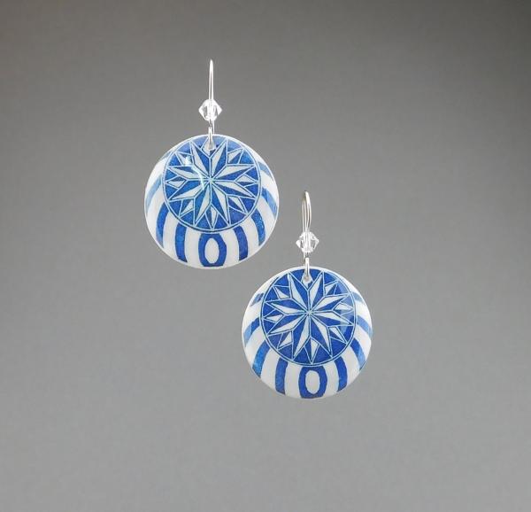 Goose Egg Shell Earrings- Navy Nautilus