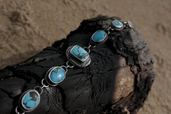 Lone Mountain Turquoise Link Bracelet picture