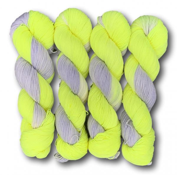 Illuminate Ewe so Perfect Sock