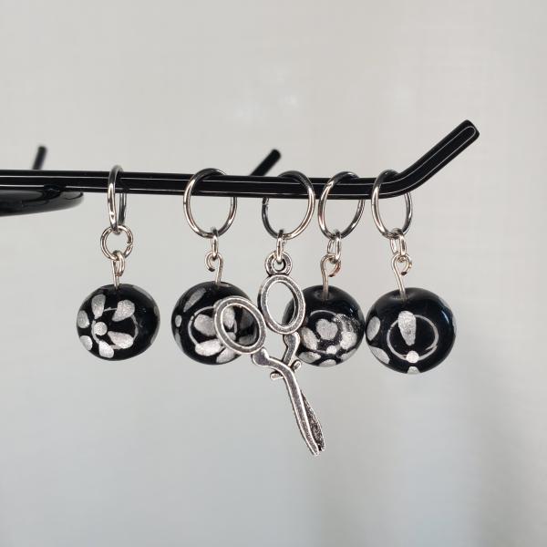 Black/Silver with scissors picture