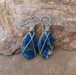 Blue lápiz  silver crisscrossed earrings