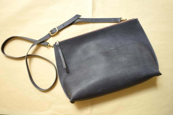 Large Everyday Zip Crossbody picture