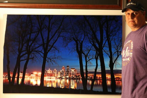 #8910, Night Skyline, Louisville, Kentucky picture