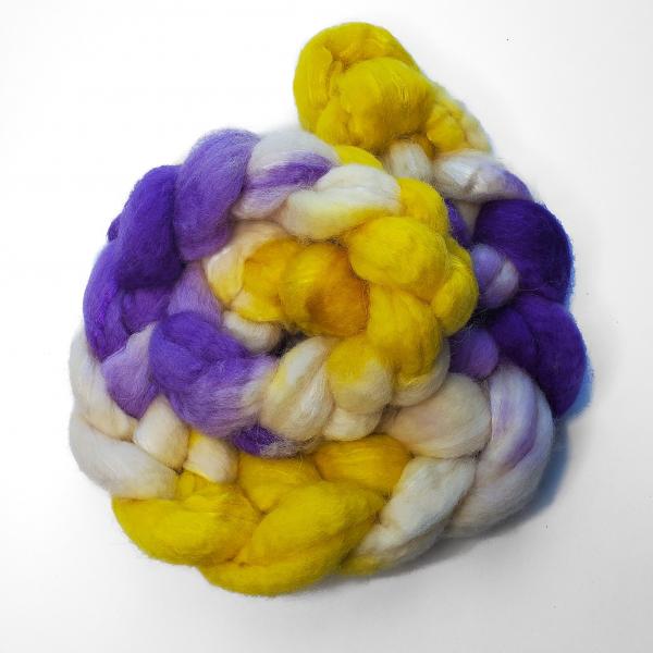 Intersex Pride - Unspun Roving - 4 oz, 70% Bluefaced Leicester 30% Nylon