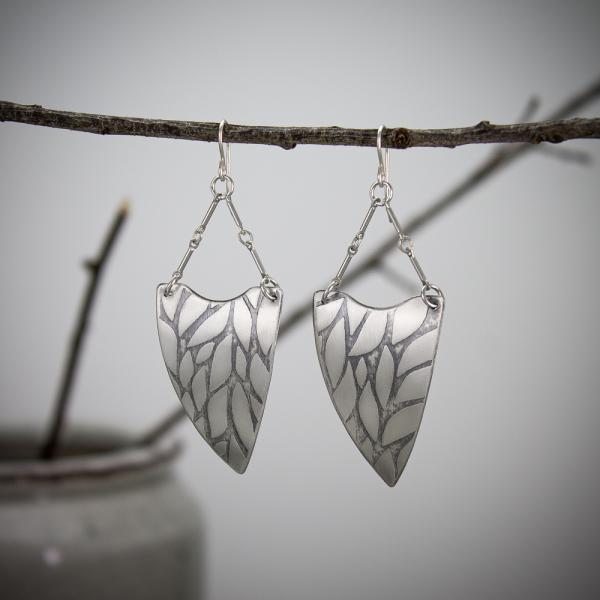 Willow Curved Shield Earrings