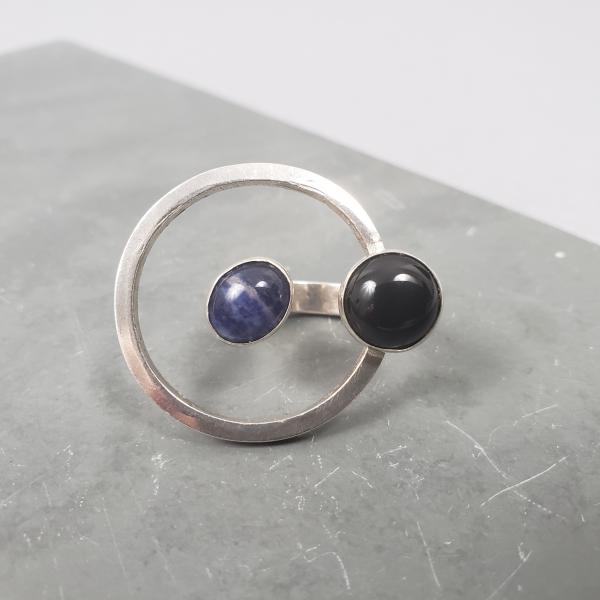 Circle Ring w/ Sodalite and Onyx picture