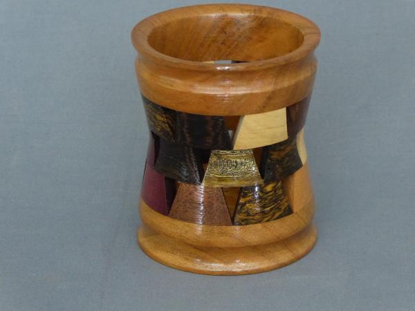 #725 Small segmented vessel