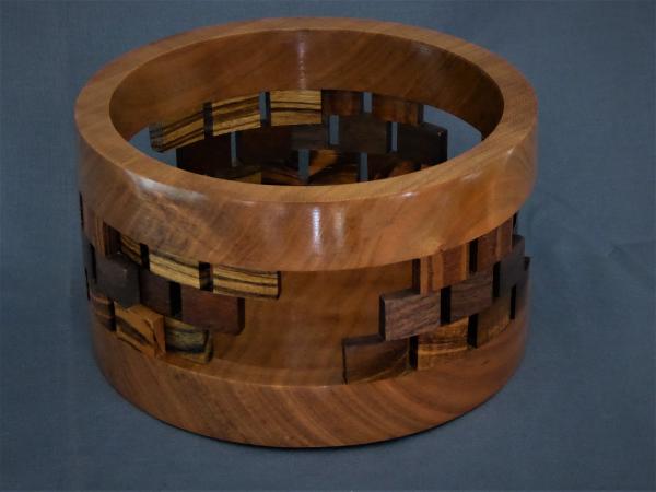 #788 Dimensional segmented bowl