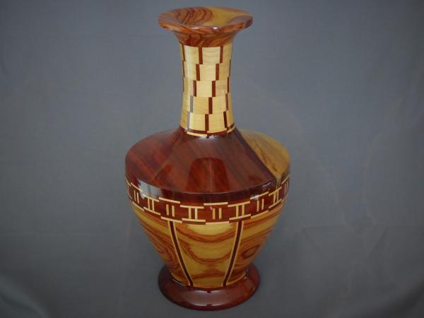 #792 Staved, segmented vase picture