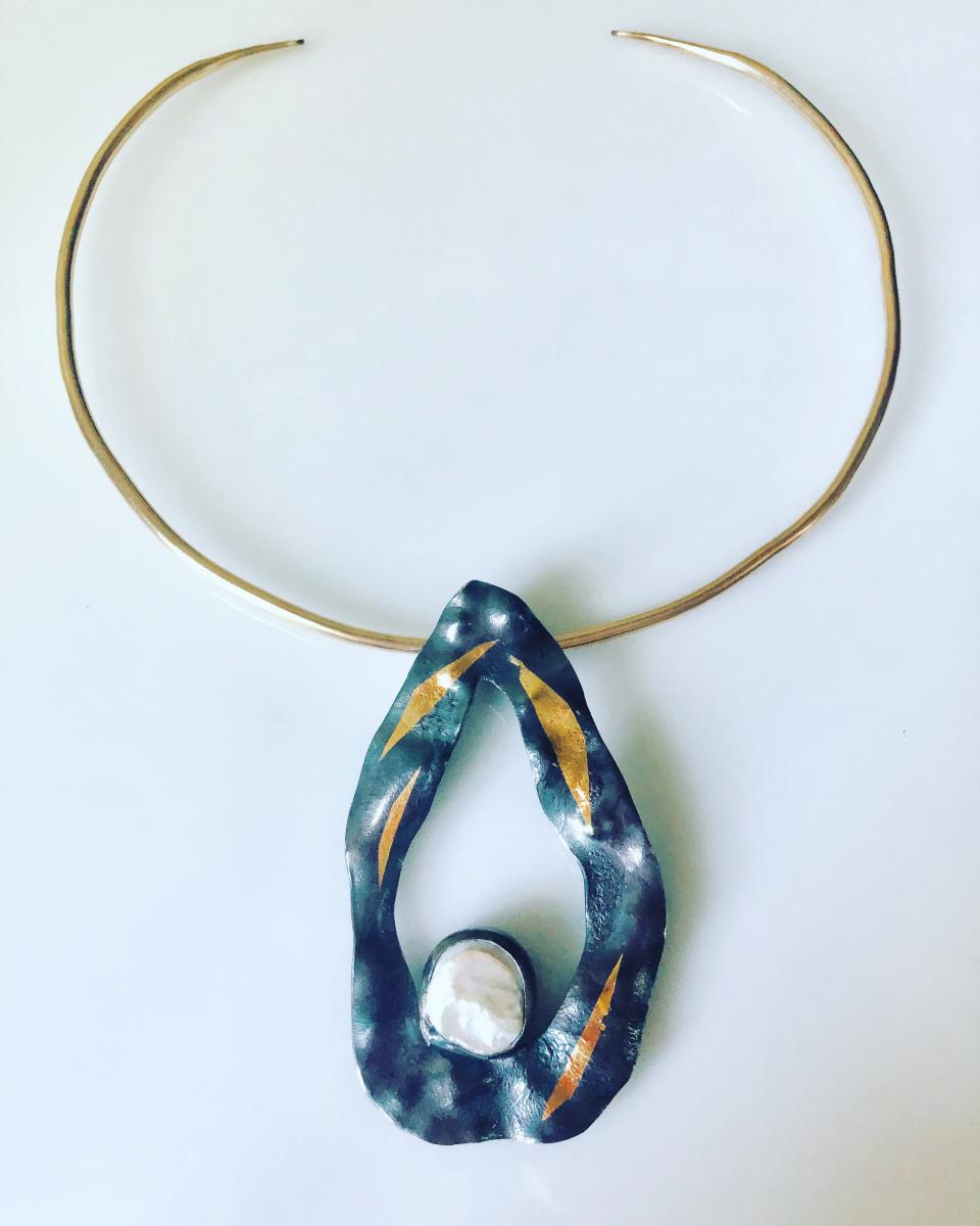 Vazon Keum Boo 24k Gold and Fine Silver Oyster Necklace with Freshwater Pearl and 14k Gold-Filled Necklace Wire picture