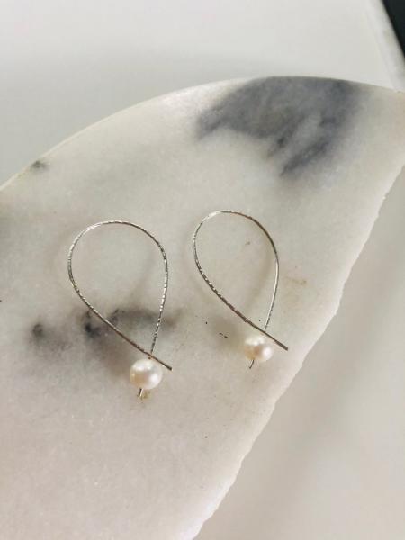 Perelle Ribbon Earrings with Freshwater Pearl picture