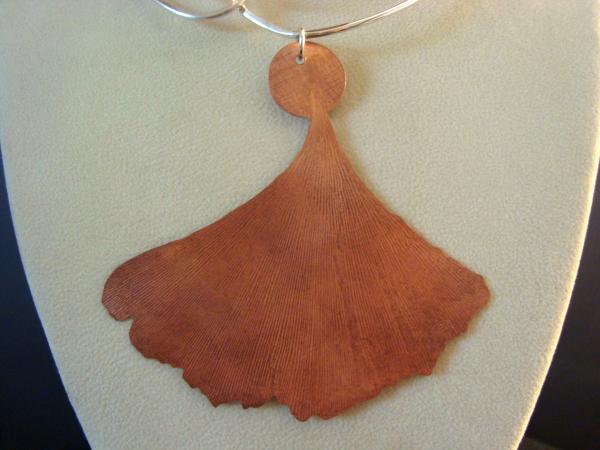 Sterling Silver Wire Collar with Copper Ginko Leaf Pendant picture