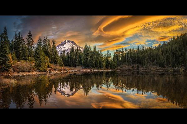 Mt Hood from Mirror Lake picture