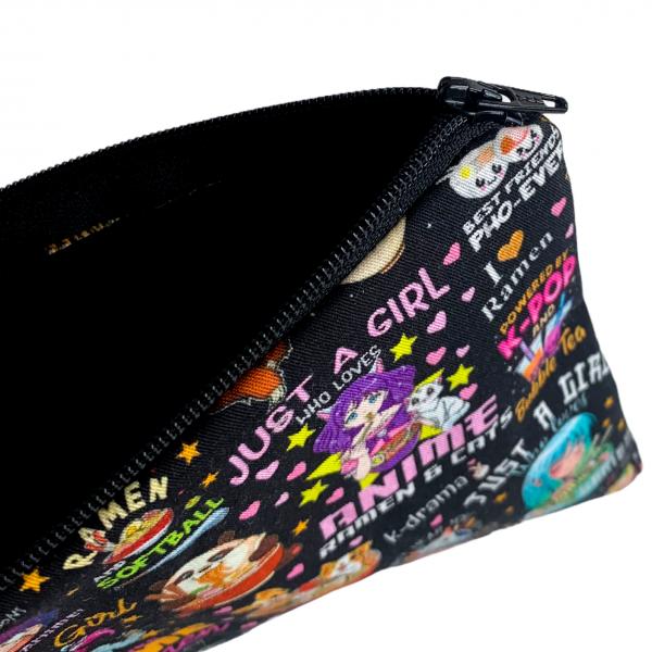 Girl Who Loves Anime Zippered Pouch Bag picture