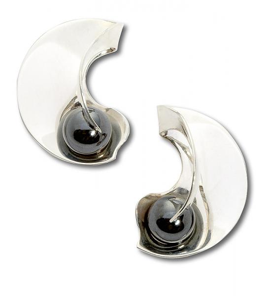 Lyrical Earrings picture