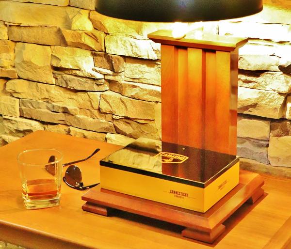 The Original "Gentleman's Pocket Valet" Cigar box Lamp picture