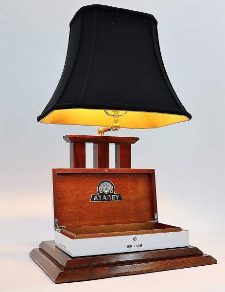 The Original "Gentleman's Pocket Valet" Cigar box Lamp picture