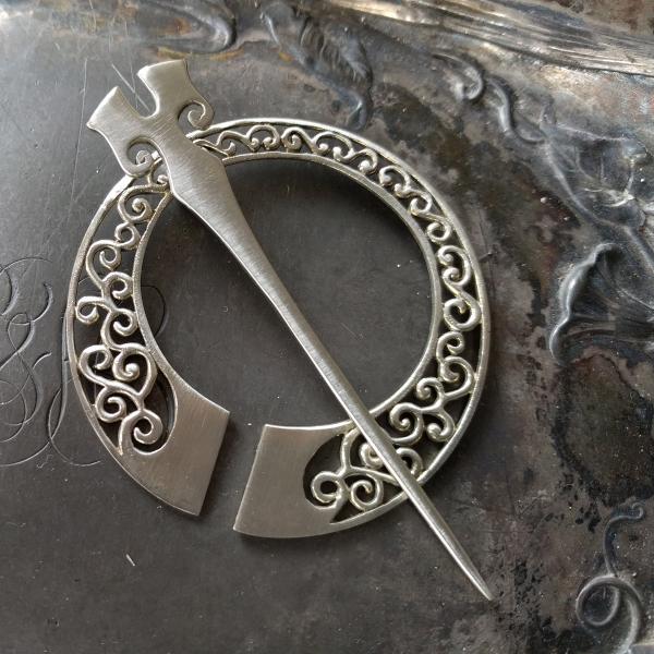 Runa Penannular Brooch