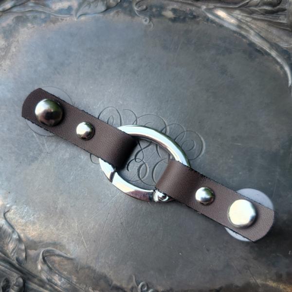 Cordoba Flat Oval Ring Screw-in Closure picture