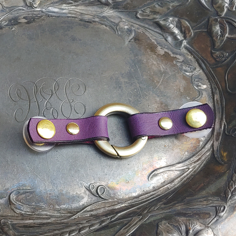 Cordoba Bezel Leather Screw-in Closure picture