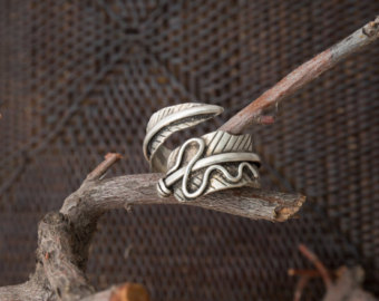 Adjustable Feather Ring