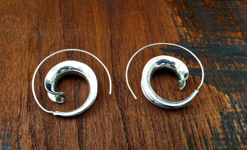 Simple Silver Threader Earrings picture