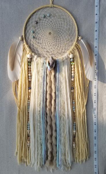 wheat + cream + Drzy Crystal Shell + Labradorite large dream catcher (sku 529) picture