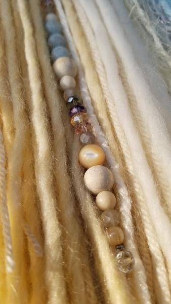 wheat + cream + Drzy Crystal Shell + Labradorite large dream catcher (sku 529) picture