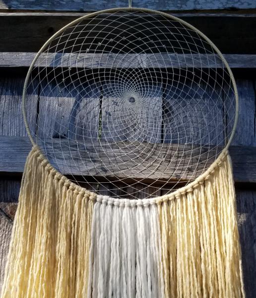 extra large cream + warm wheat traditional dream catcher (sku405)