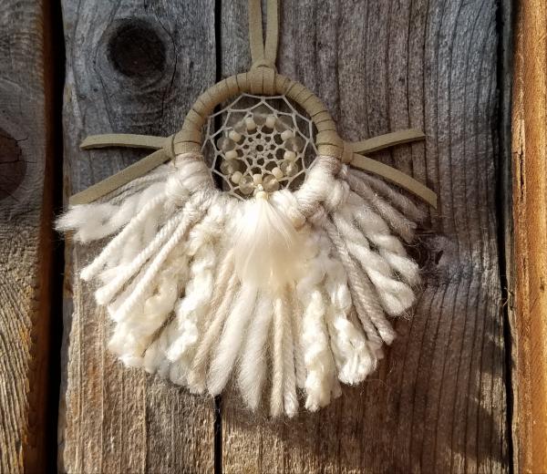 cream + sand + translucent champagne faceted beads small "shortie" dream catcher (sku318) picture