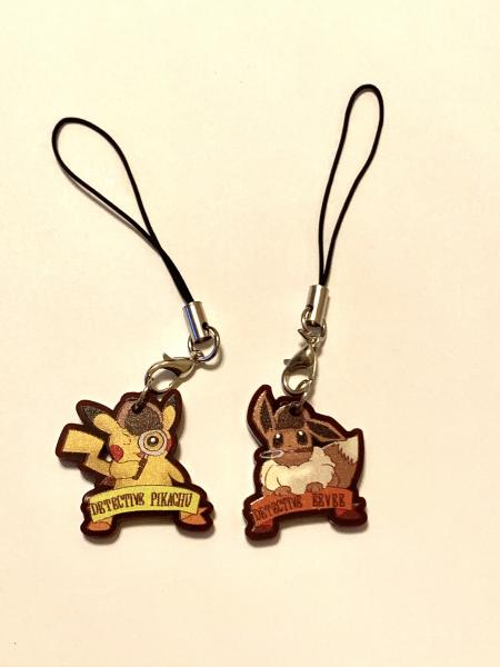 Detective Eevee phone charm picture