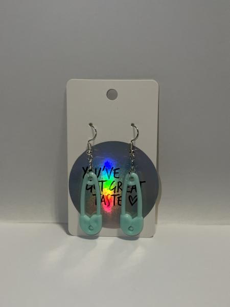 Safetypin Earrings picture