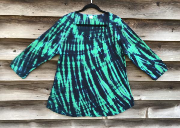 SIZE 2XL Emerald and Black Strata 3-Quarter Sleeve Scoop Top picture