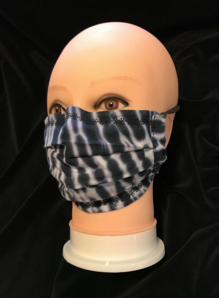Black and White Strata Adjustable Mask picture