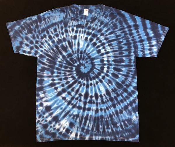 Size Large Baby Blue and Indigo Spiral Classic Tee