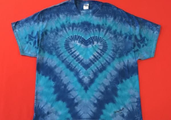 SIZE 3XL Multi-Blue Krackle Custom Heart Tee picture