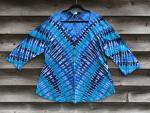 SIZE 3XL Multi-Blue Zipper 3-Quarter Sleeve Scoop Top