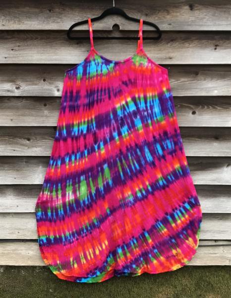 SIZE XL Rainbow and Rose Strata Slip-on Maxi Dress