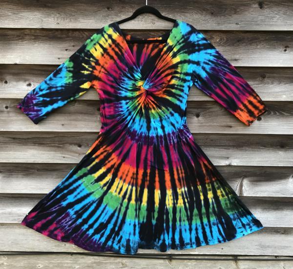 SIZE 2XL Rainbow and Black Twisted Front 3/4 Sleeve Dress