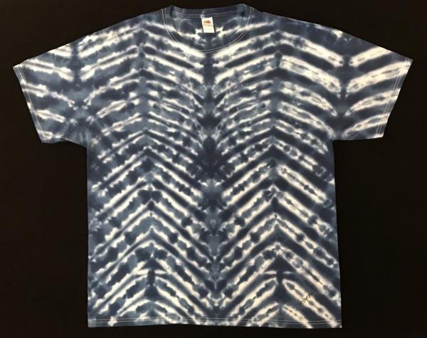 SIZE XL 2-Tone Indigo Waves Classic Tee picture