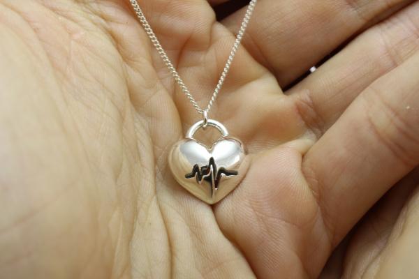 Heart Beat Necklace, Silver picture